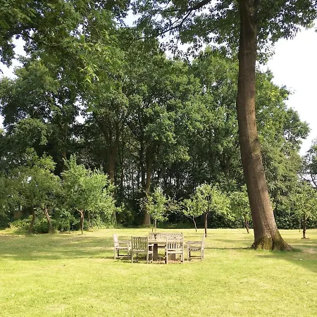 Large With Park * Affinghausen
