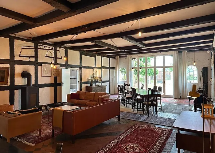 Villa Large With Park *