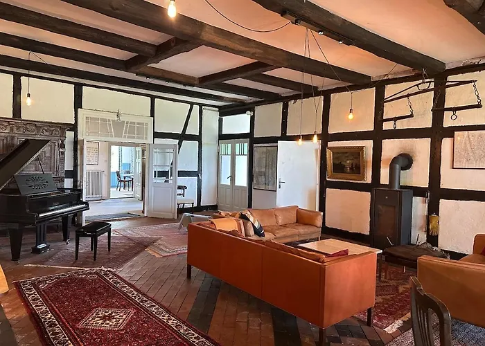 Large With Park * Affinghausen