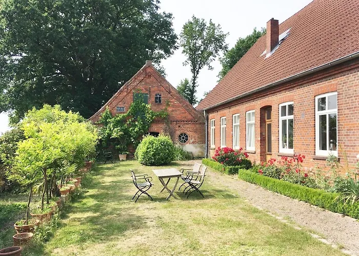 Large With Park Villa Affinghausen