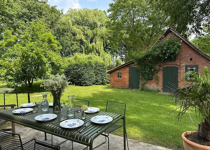 Villa Large With Park *